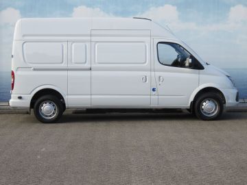 Maxus EV80